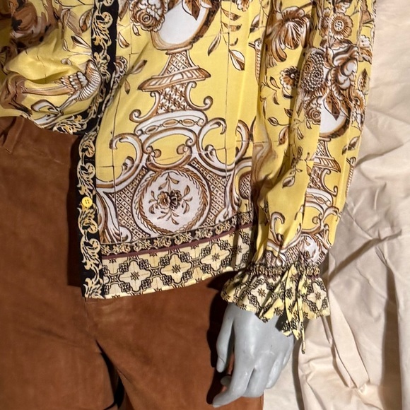 Alice + Olivia Yellow Floral Blouse - Picture 5 of 5